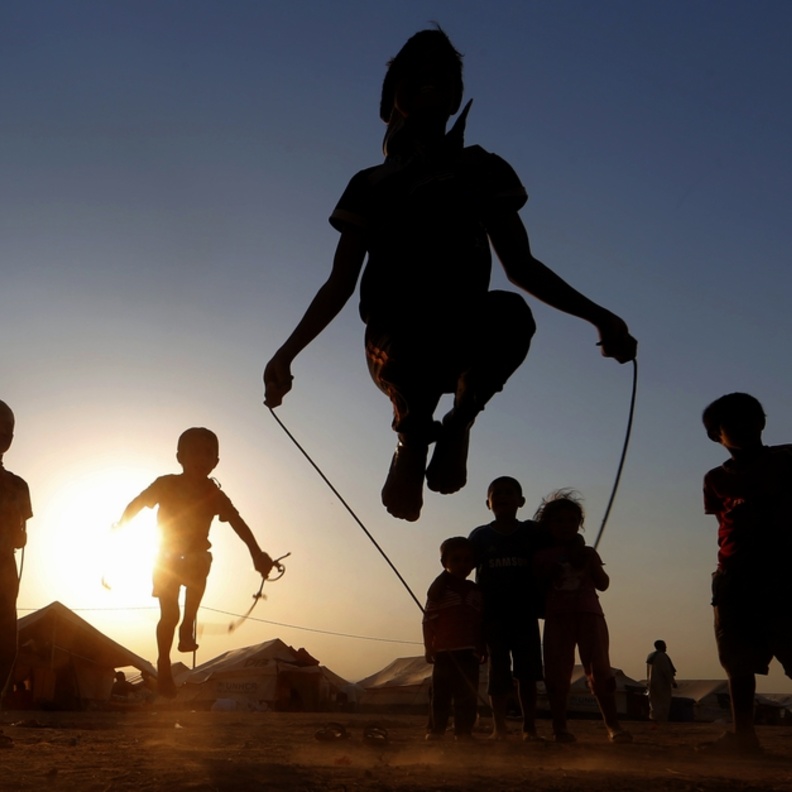 سعادة الأطفال تقيهم من أمراض العنف 