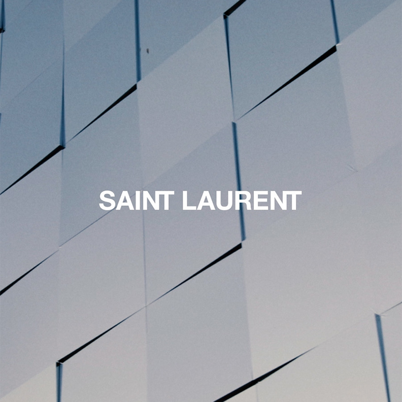 بث مباشر من باريس لعرض أزياء SAINT LAURENT  لخريف شتاء 2019