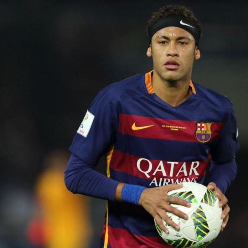 نمار يتهرب من الضرايب في اسبانيا