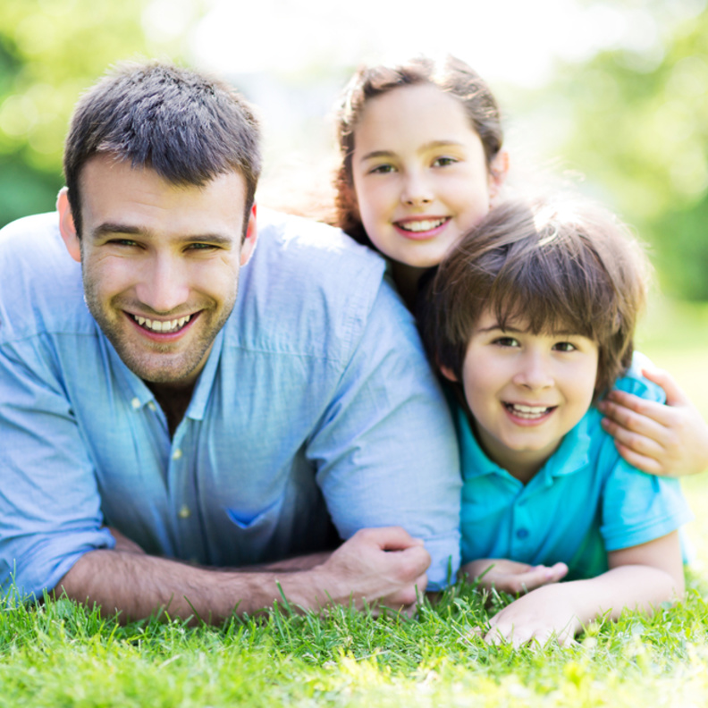 قرب الاب من الابناء يزيد من قدرتهم على التحصيل العلمي