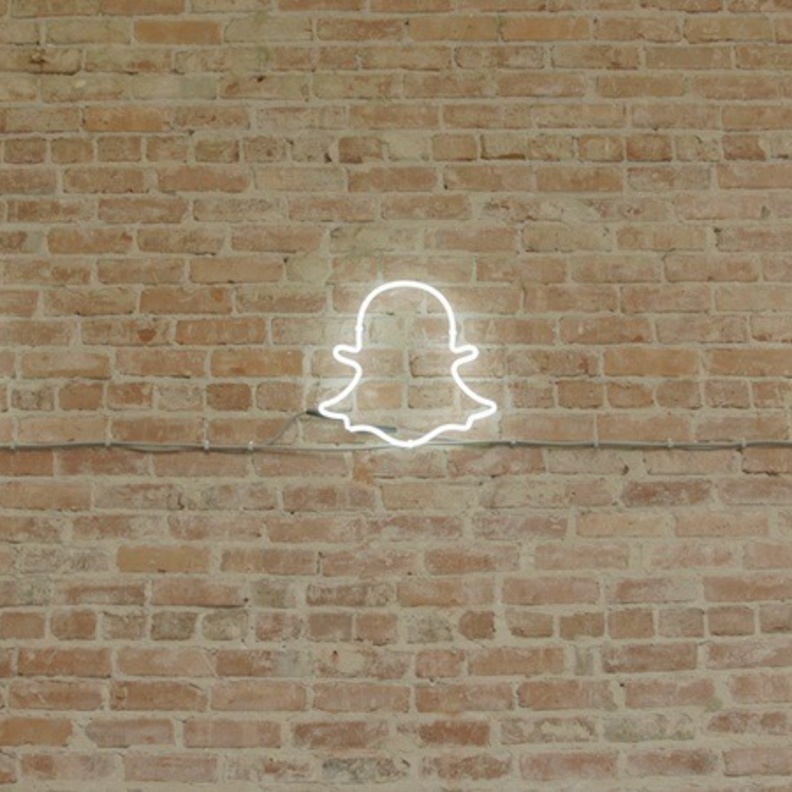 سناب شات .. فيسبوك القادم