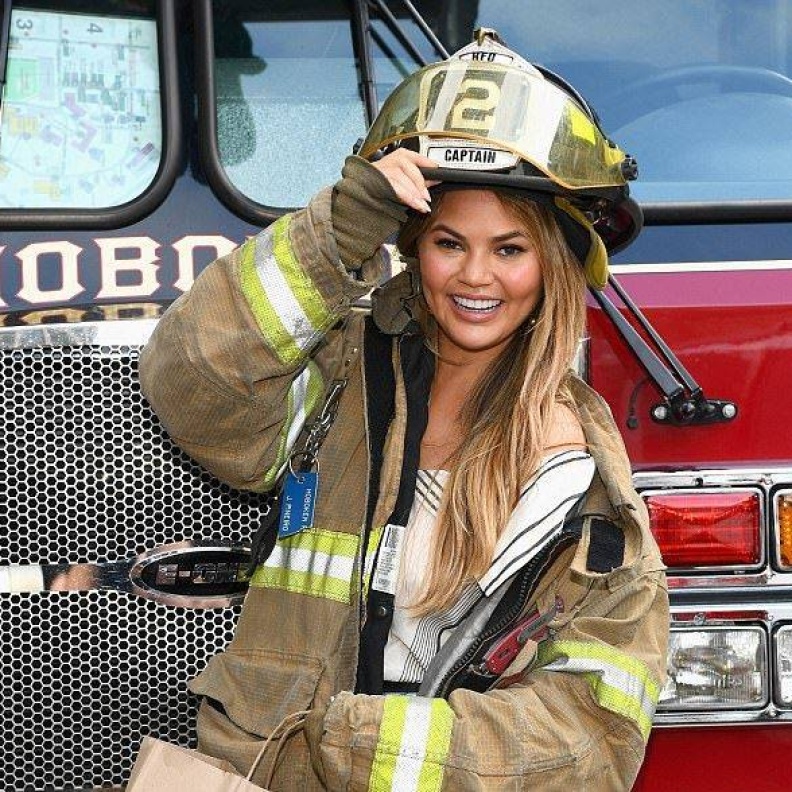 يبدو أن كريسي تايجن قد وجدت مهنة أخرى غير عرض الأزياء والطبخ