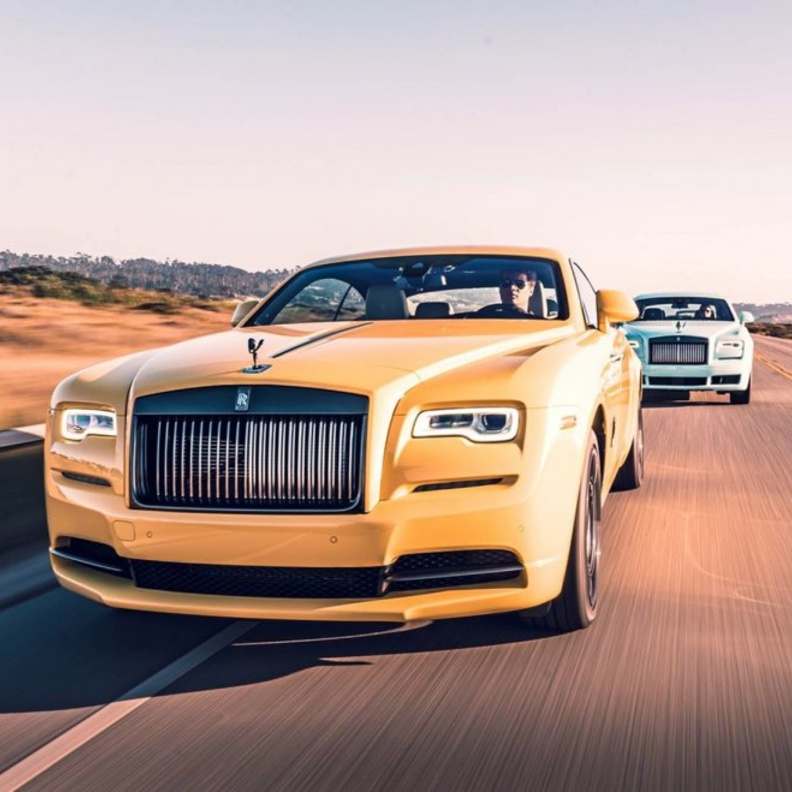 جاءت نسخة Pastel من طراز Rolls-Royce Wraith مزهواً باللون الأصفر