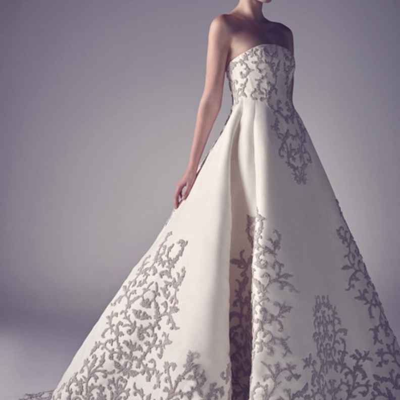 تصاميم مُذهلة لعروس مُذهلة من  Ashi Studio