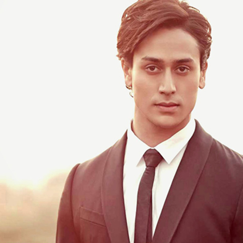 تايجر شروف .. نجم جديد في سماء بوليوود