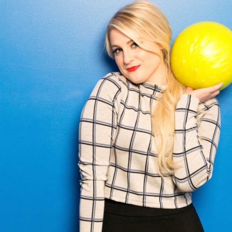 ميجان ترينور من الداعيين لثقافة تقبل الذات والمميزات والعيوب الجسدية