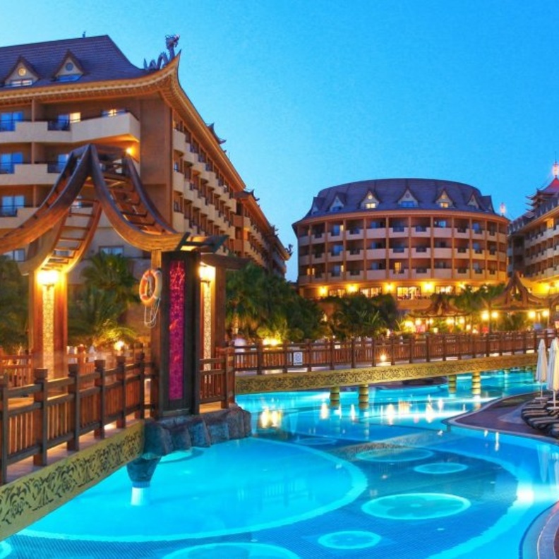 فندق  Royal Dragon 