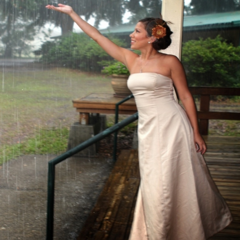 مطر أثناء حفل الزفاف