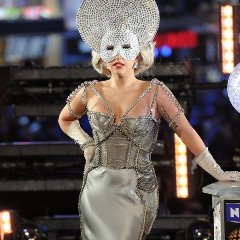 خلال حفلة رأس السنة 2012