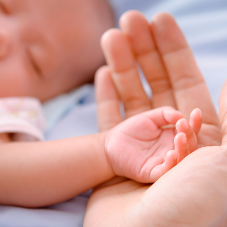 ارتفاع معدلات وفيات المهد في الامارات