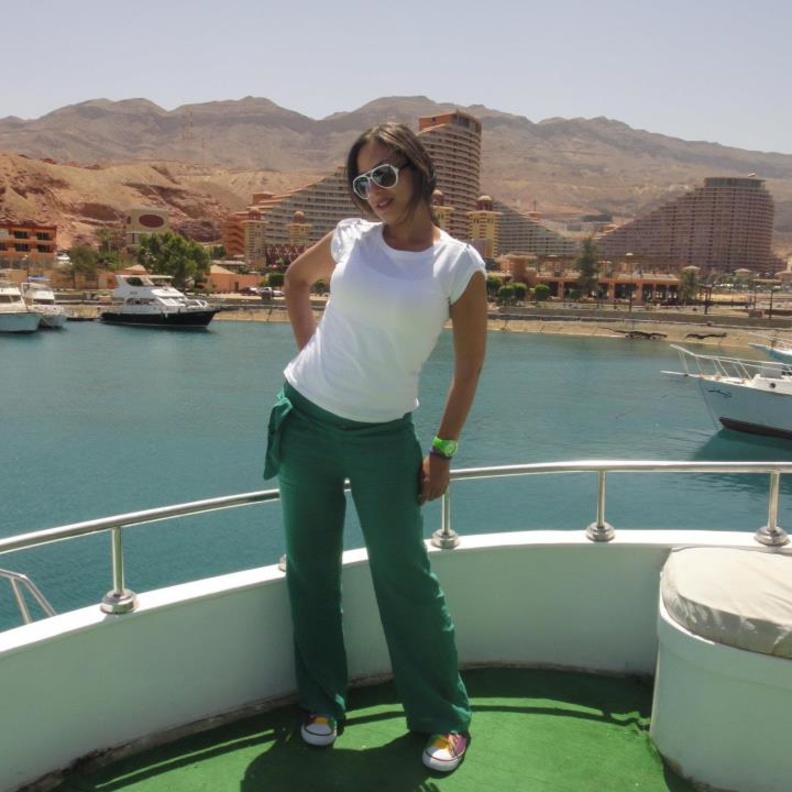 ريم البارودي تحتفظ بصور سعد رغم فسخ الخطبة