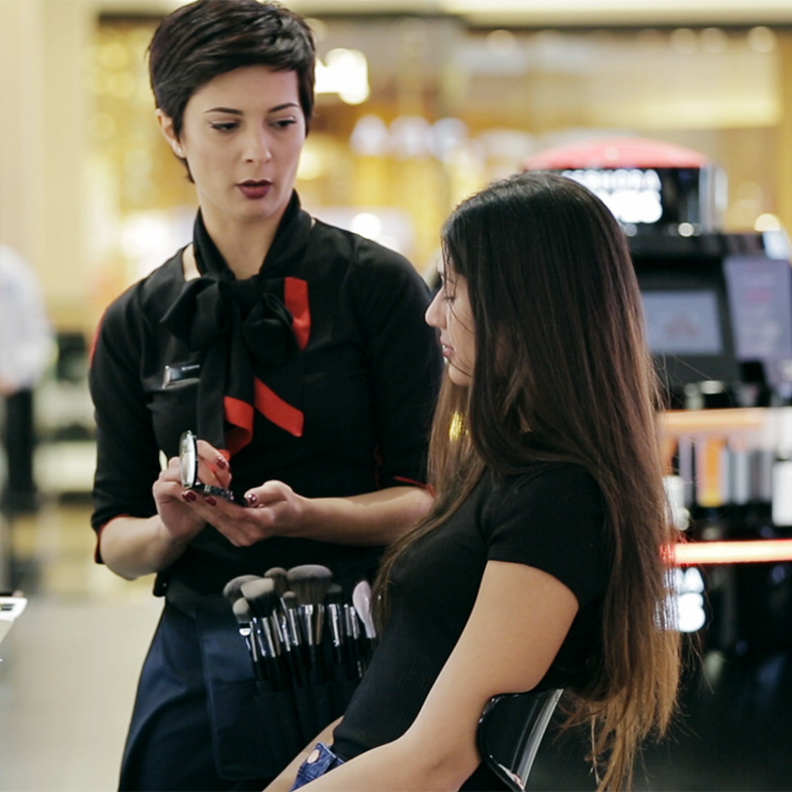 لوك جذاب مع سيفورا