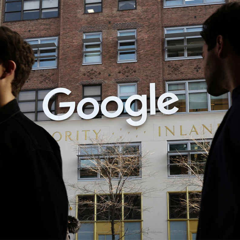 إيرادات فاقت التوقعات لشركة ألفابت المالكة لجوجل Google