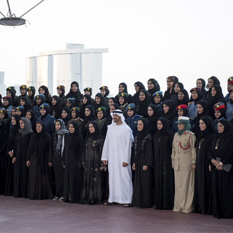 محمد بن زايد : نقدر عطاء المرأة الإماراتية في خدمة بيتها ومجتمعها ووطنها