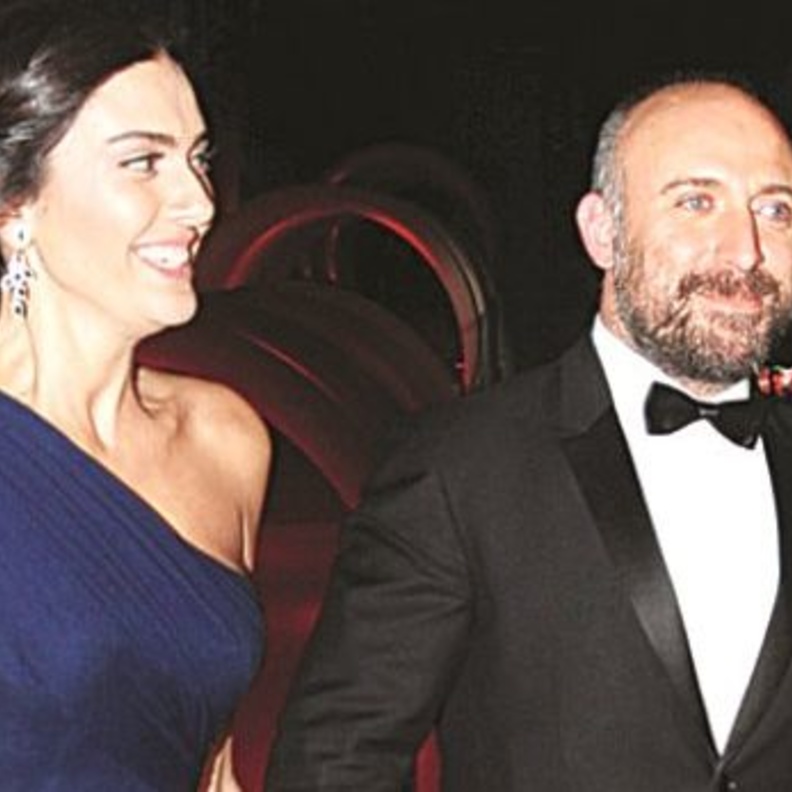 الممثل التركي خالد ارجنش وزوجته الممثلة التركية برجوزار كوريل