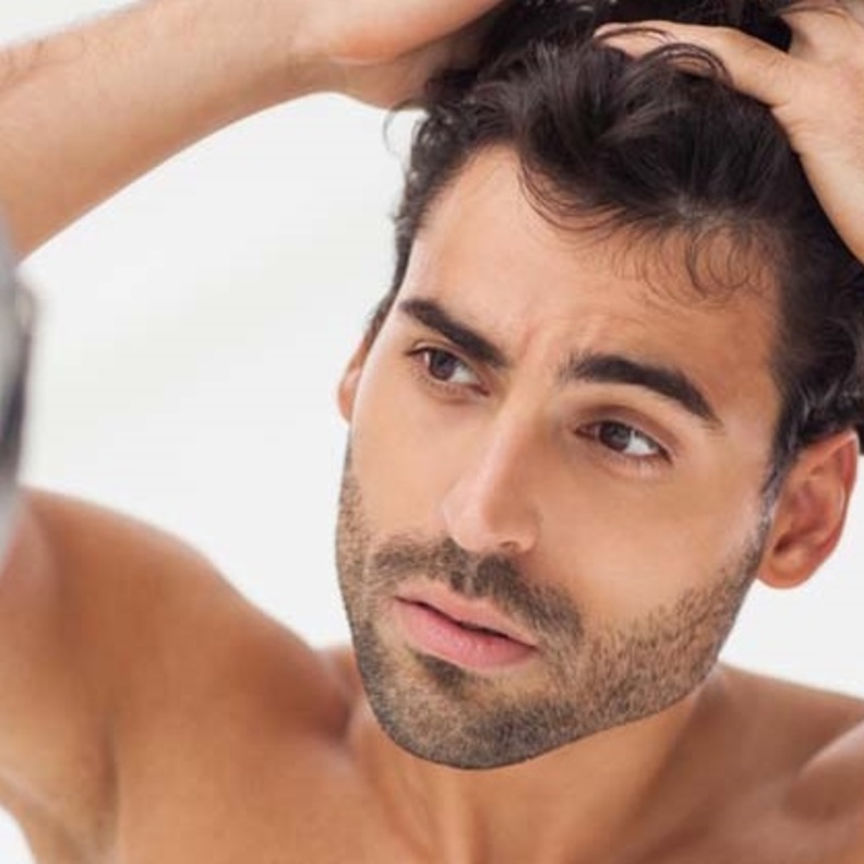 مشكلة الصلع التي يعاني منها معظم الرجال