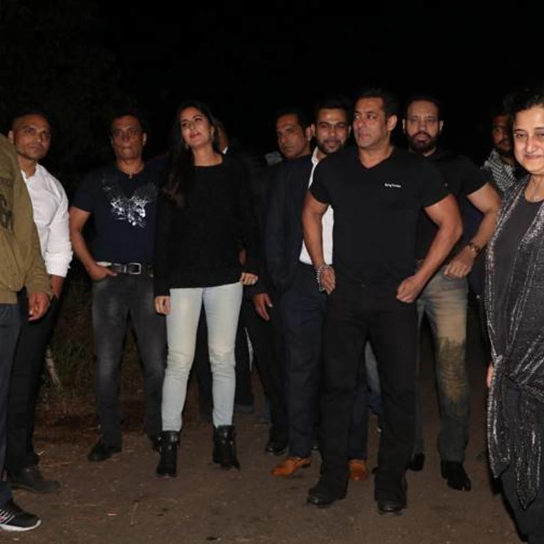 حضر حفل عيد ميلاد سلمان خان، أفراد عائلته وأصدقائه المقربين