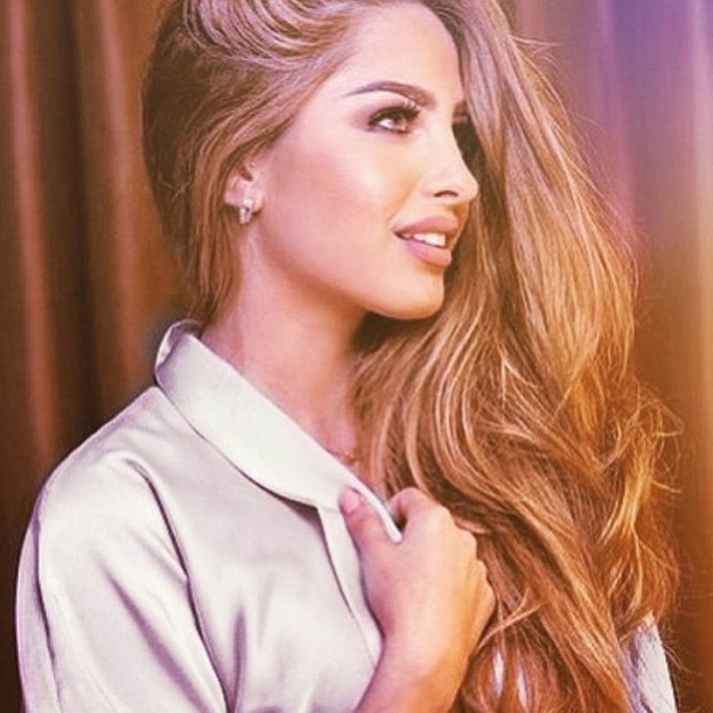 فوز بمكياج وعد التركي