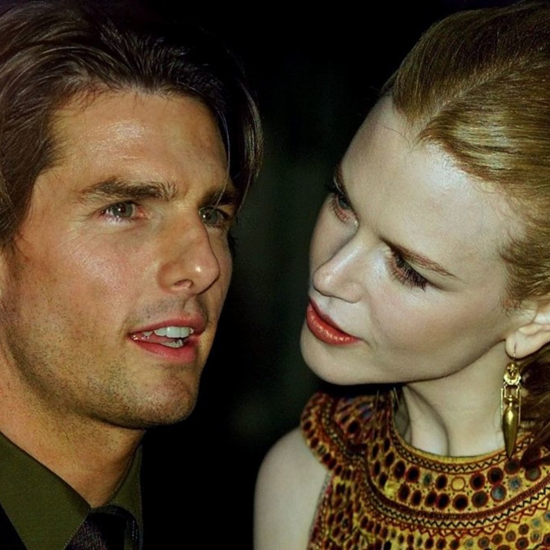 بعد انفصال نيكول عن توم كروز بدا وكأن الأدوار تنهال عليها