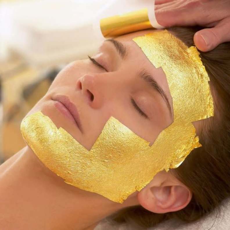 يجب استخدام ماسك الذهب كل شهر او ٦ اشهر