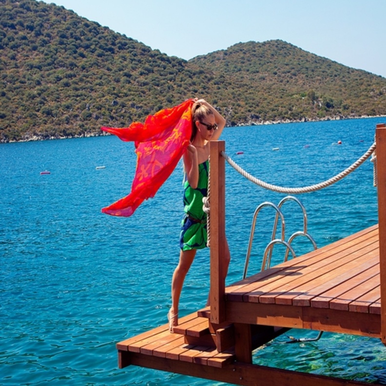 عسل بعيد عن الأنظار توجهوا لتركيا