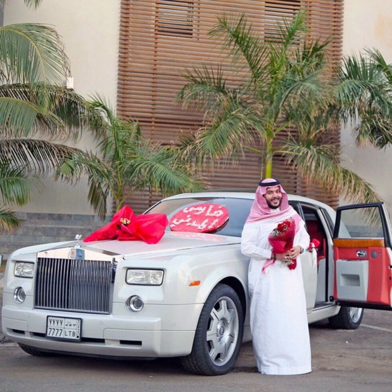 هدية لا تقاوم لفارس المدني بعيد ميلاده