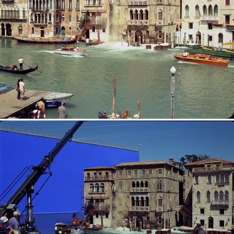 مشهد غرق القصر في البندقية