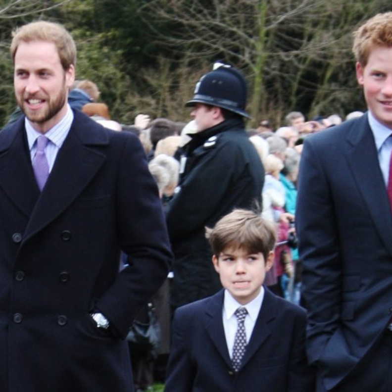 آرثر تشاتو ظهر عدة مرات مع أفراد العائلة البريطانية المالكة