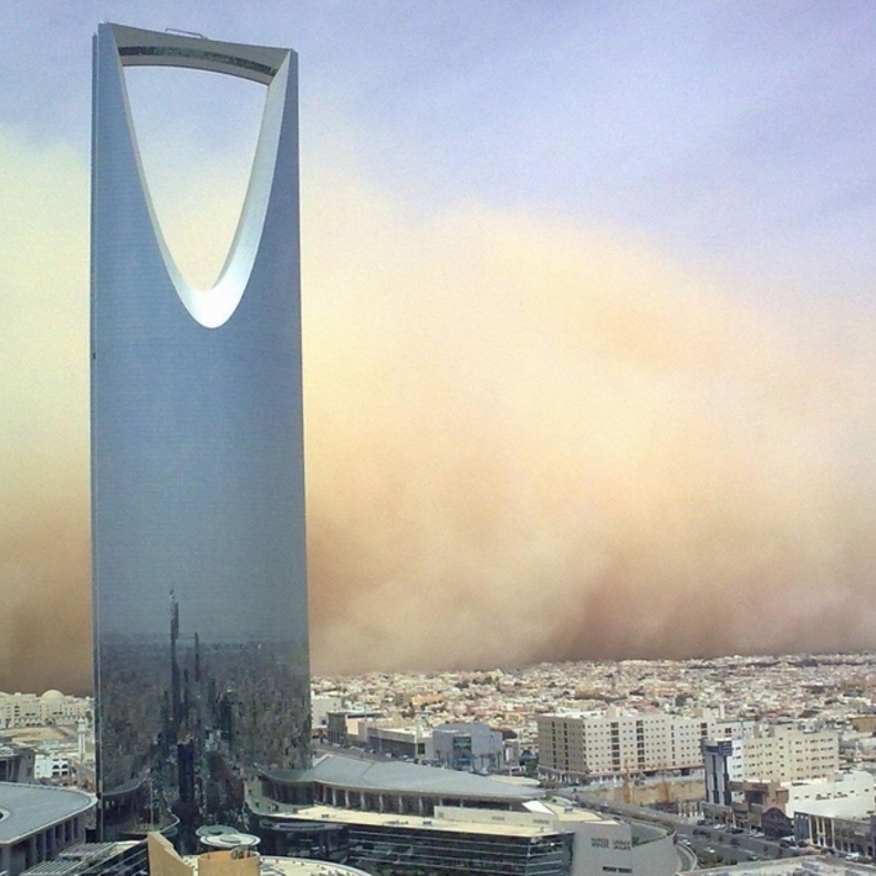  العواصف الترابية في العاصمة الرياض