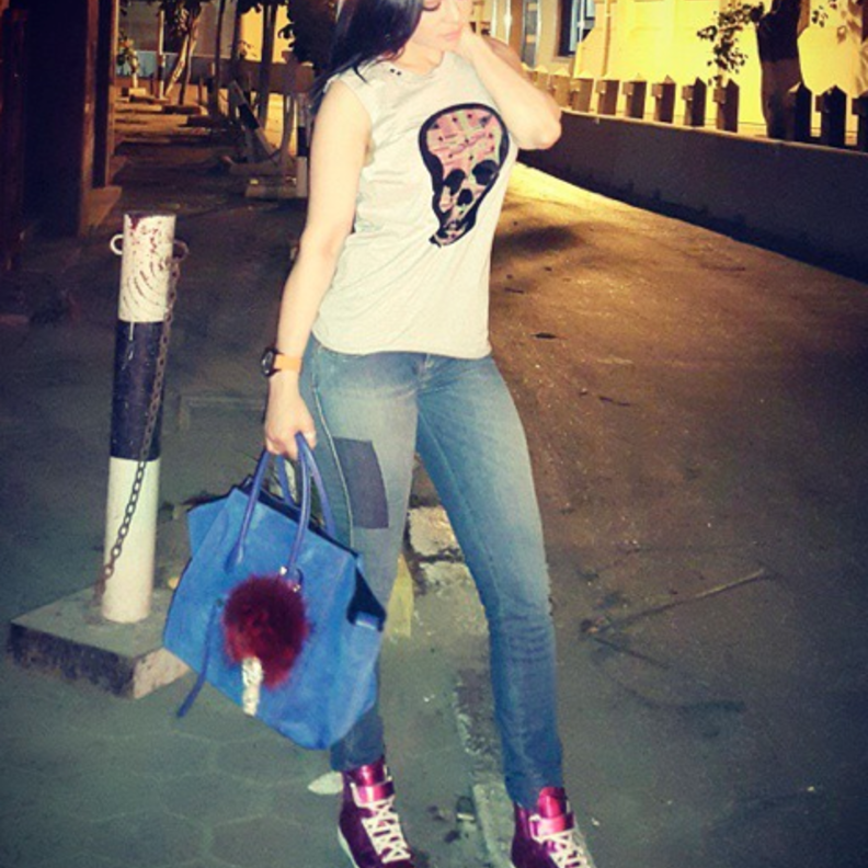 لوك عصري بالجينز