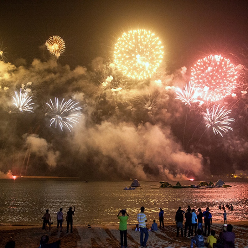 ليلة 31 ديسمبر  فعاليات حتى الصباح في ذا بيتش دبي