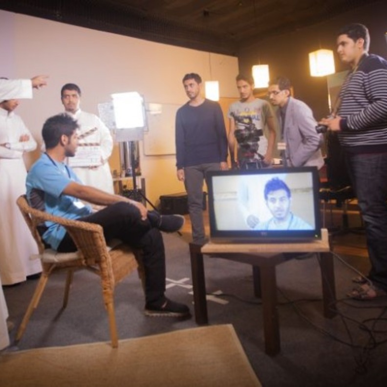 الشباب والفتيات السعوديين وزيادة الإهتمام بصناعة الأفلام