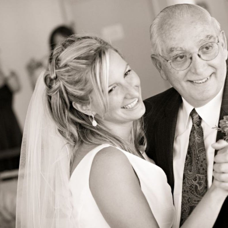 رقصة العروس مع والدها