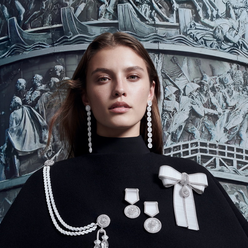 بروشات الماس من بوشرون