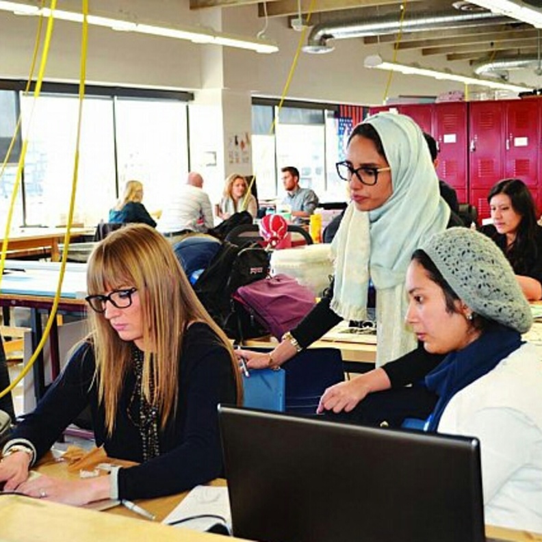 مشاركة الطالبات في البرنامج