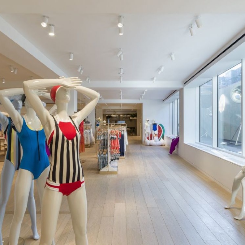 Selfridges  يفتتح   The Body Studio أضخم متجر للألبسة الرياضية