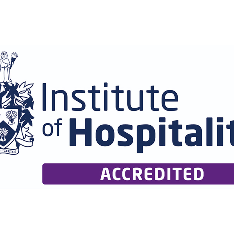 كلية دبي للسياحة تحصل على الإعتماد الدولي من معهد الضيافة