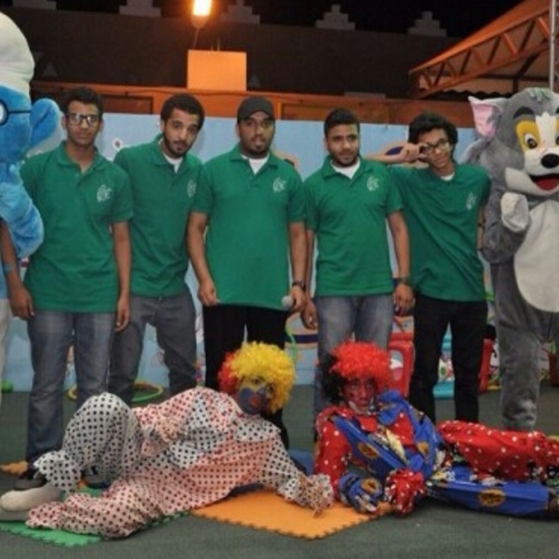 من الفرق المشاركة في المهرجان السابق