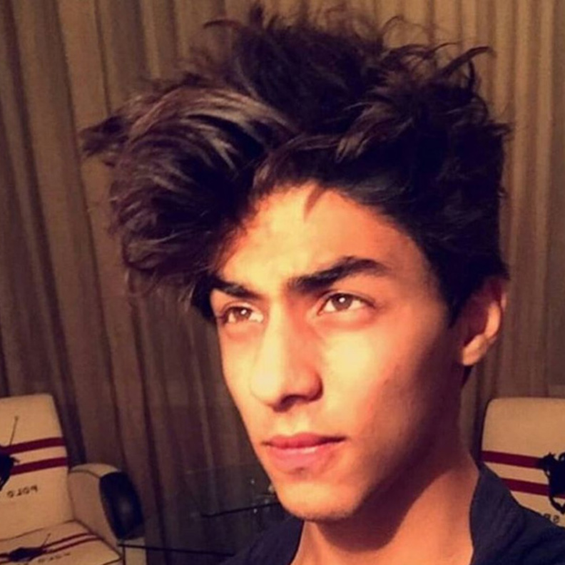 أريان شاروخان .. الإتجاه عالم الأزياء أم بوليود ؟