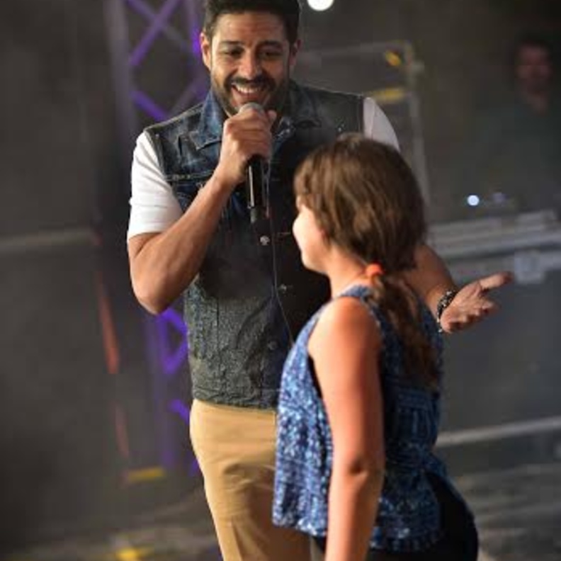 يقوم بنشاط واضح خلال هذا الاسبوع في الحفلات