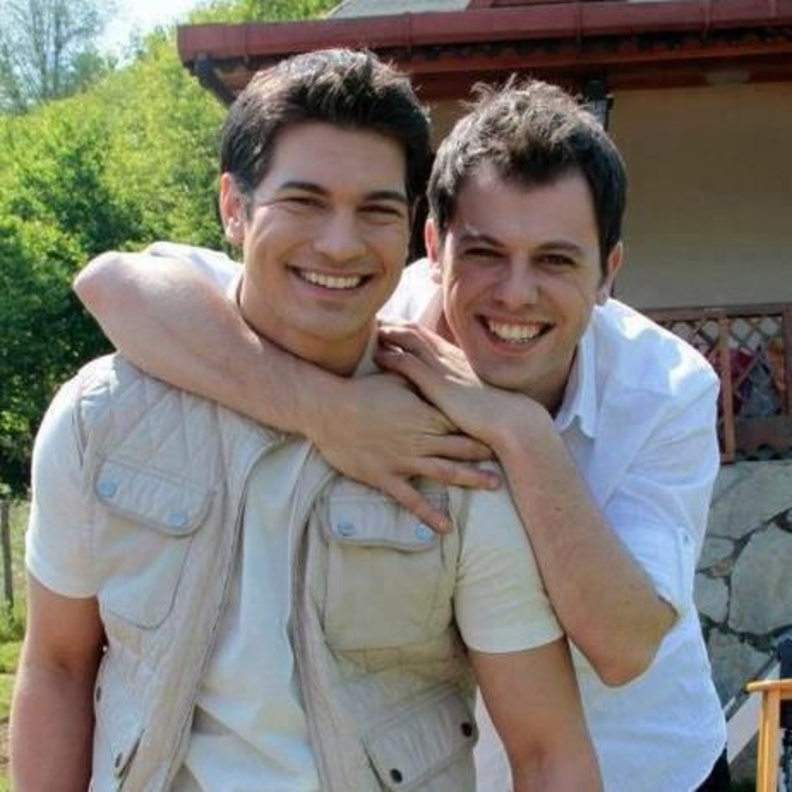 يوسف أقجون وشاتاي أولسوي