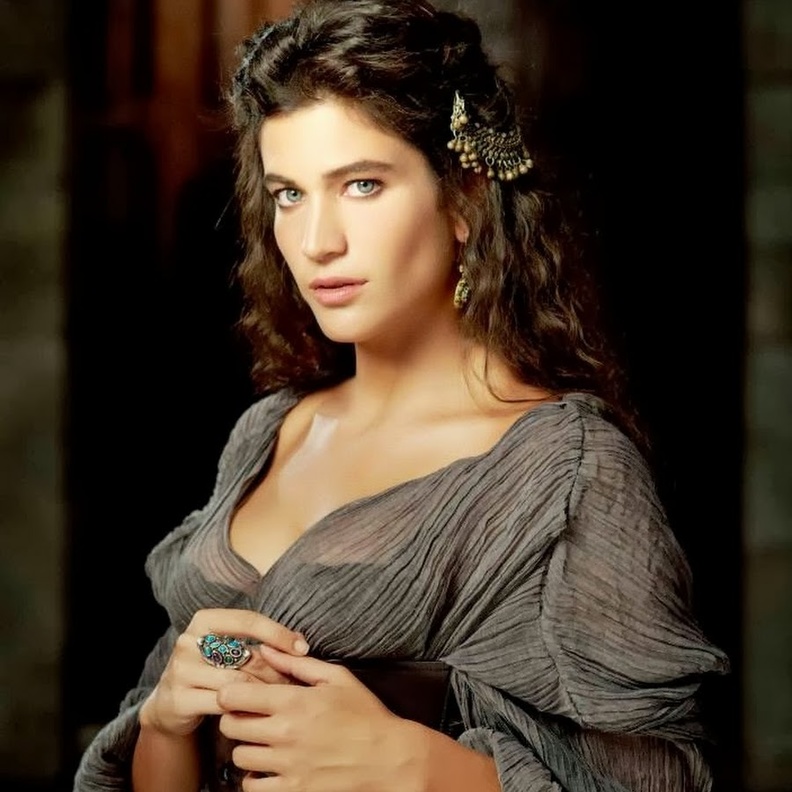  بيراك توزوناتاش