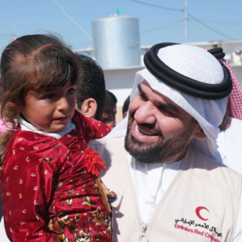 حسين الجسمي يشارك اطفال كردستان العابهم المتواضعة