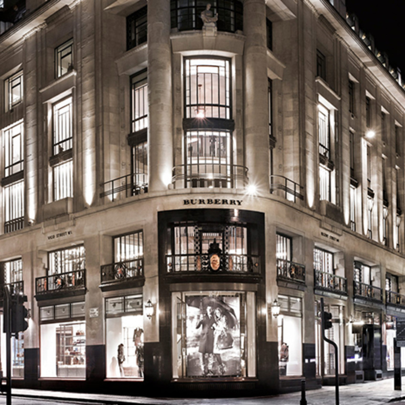 بيربري تفتتح أول مقهى في لندن في ريجينت ستريت