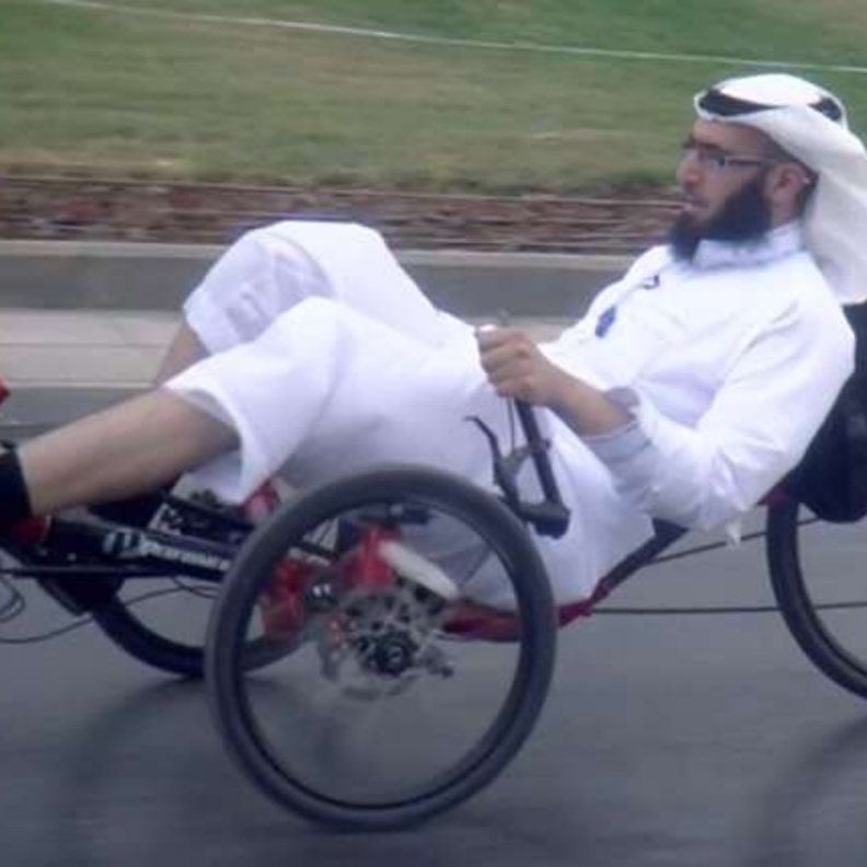 حسام الملحم على الدراجة الهوائية