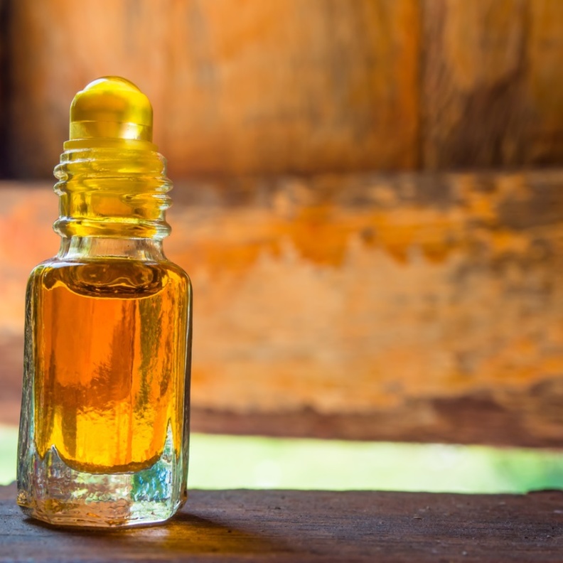 فوائد واضرار زيت الكافور الصحية