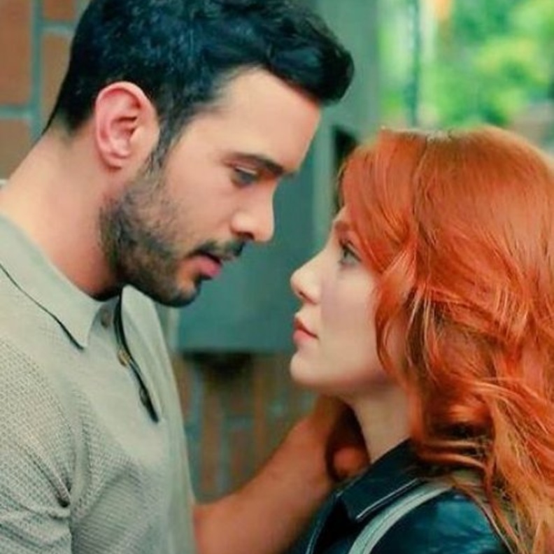 باريش اردوتش وحبيبته جوبسا اوزاي