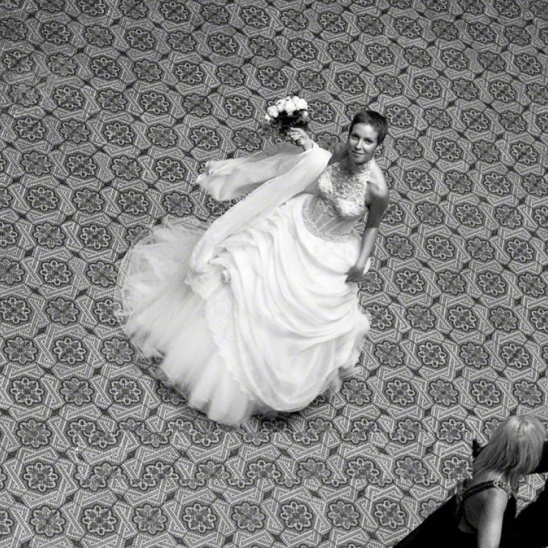 عروس أرمنية برقصة فريدة 