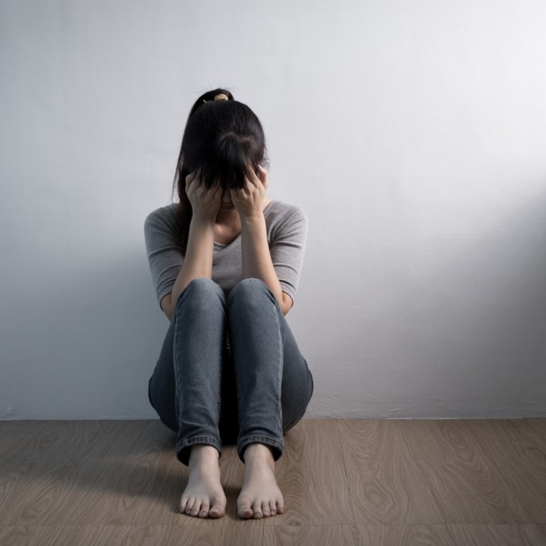 اسباب الاكتئاب واهم اعراضه وطرق علاجه