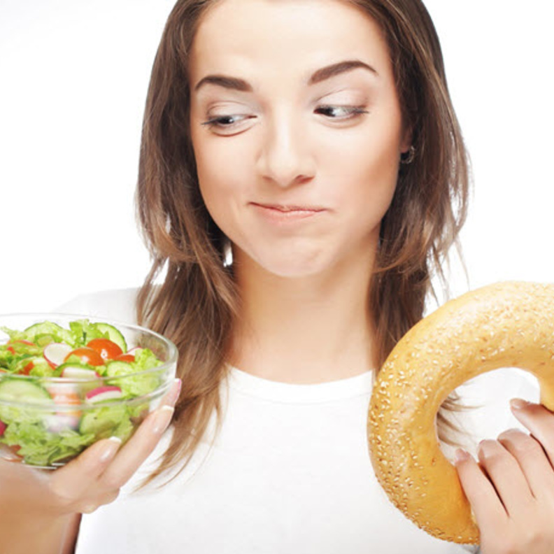 تناولي السلطة لضمان خسارة الوزن خلال الصيف